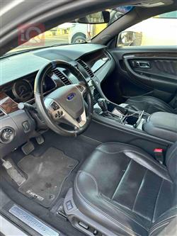 Ford Taurus